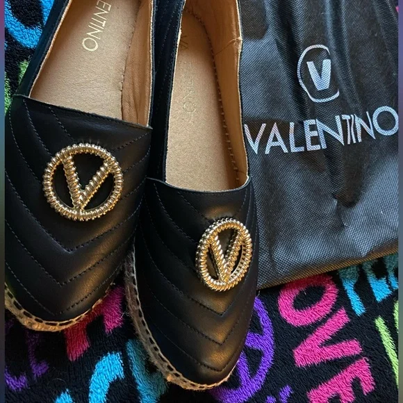 Valentino Espadrilles Loafers Black Gold Logo Size 8 NWT - Picture 4 of 7